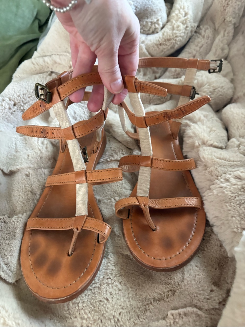 FRYE Women’s Tan Leather T-Strap Gladiator Sandals